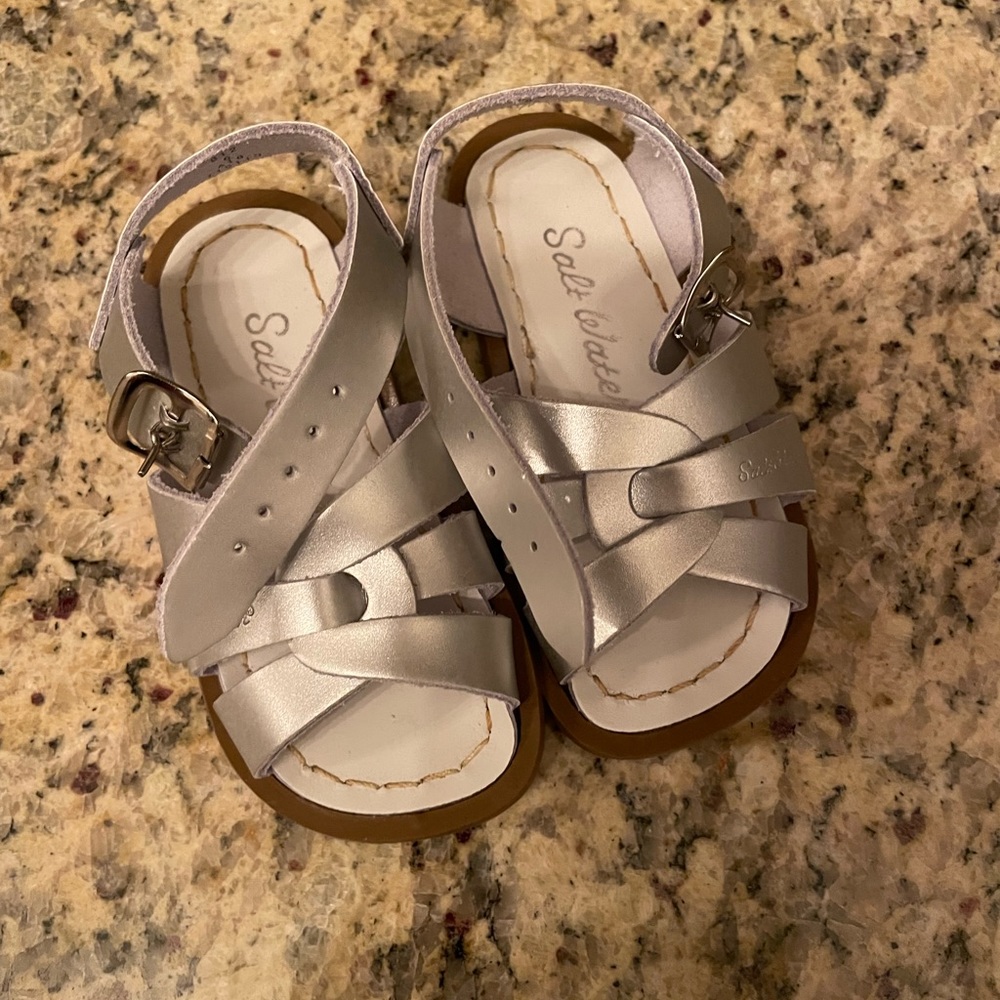 Saltwater sandal silver size 5 and 6 nwob - Picture 1 of 4